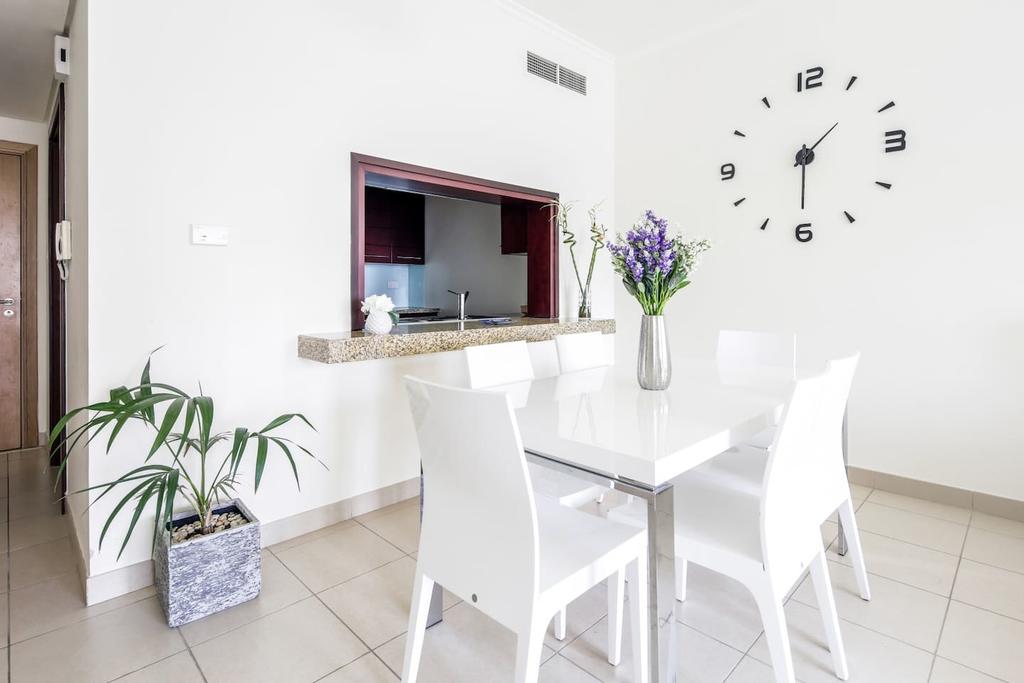 Frank Porter - Burj Views - thumb 1