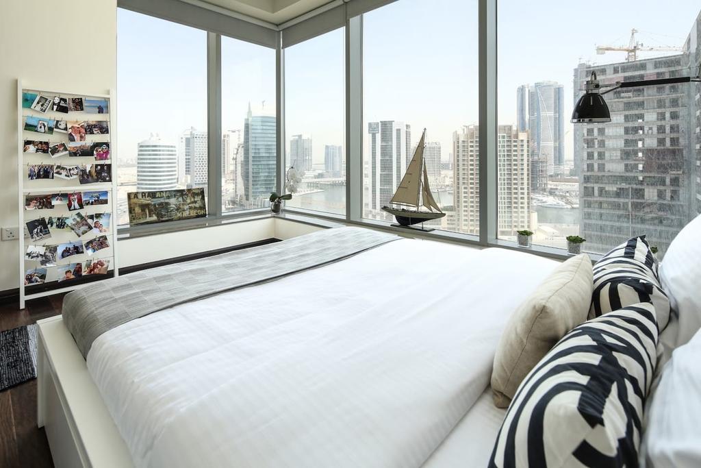 Frank Porter - Burj Views - thumb 1