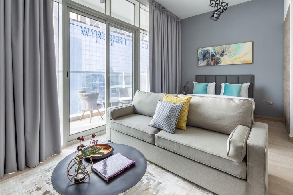 Frank Porter - Studio One - thumb 1