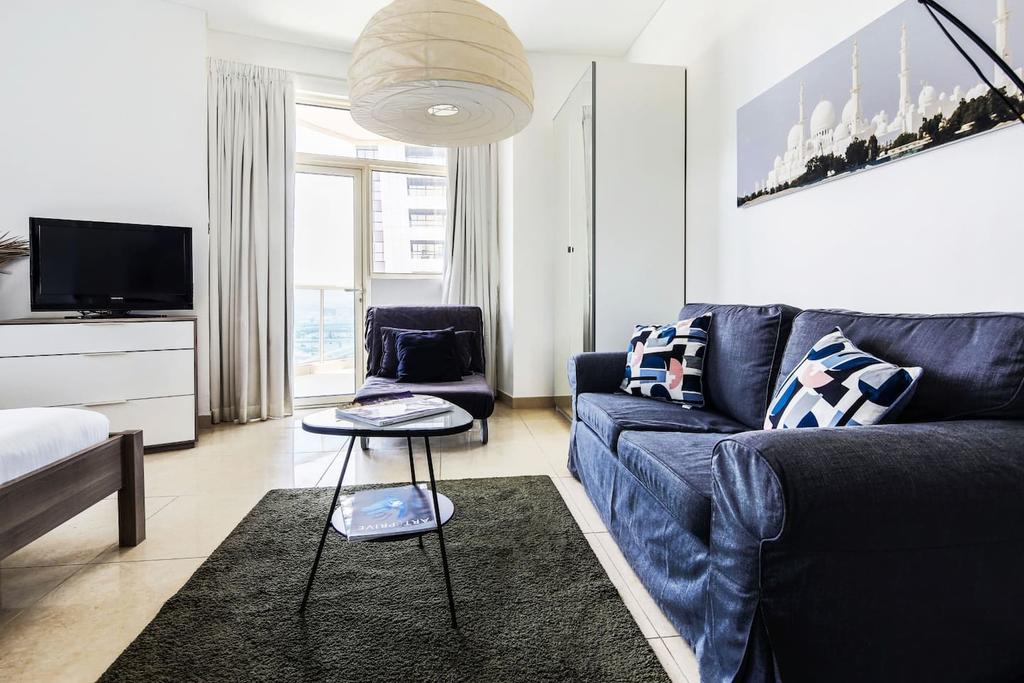 Frank Porter - Yacht Bay - thumb 0