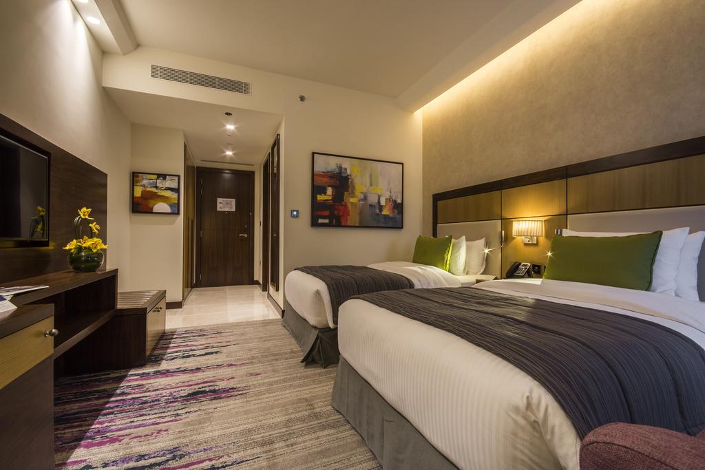 Golden Tulip Media Hotel - thumb 9