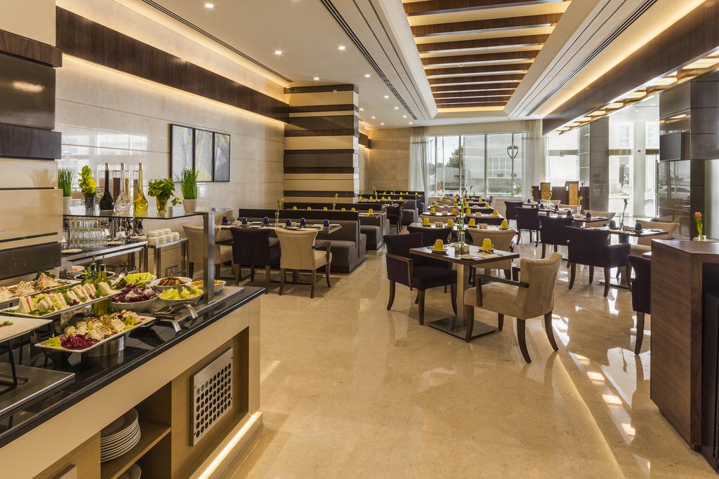 Golden Tulip Media Hotel - thumb 2
