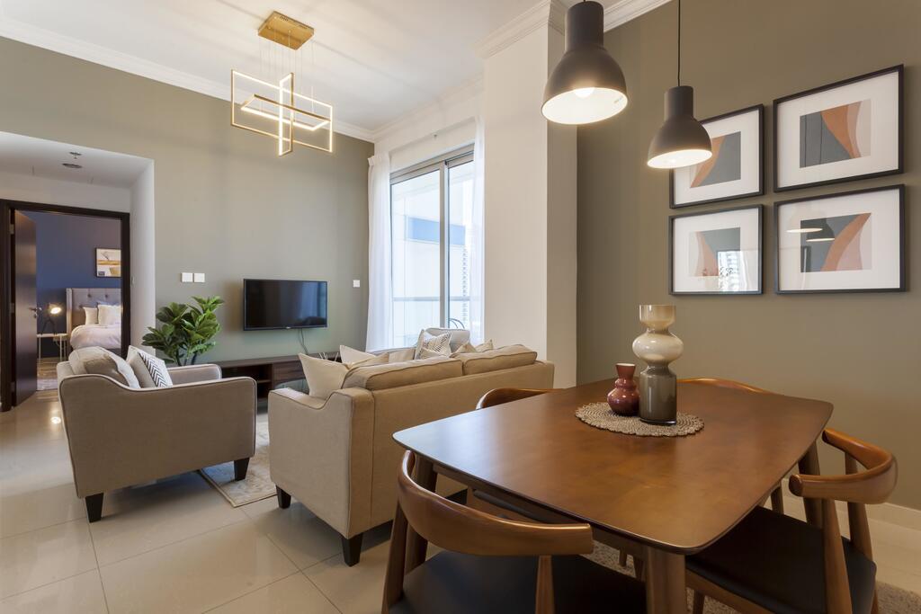GuestReady - Modern Apt Gorgeous Dubai Views Pool Access - thumb 0