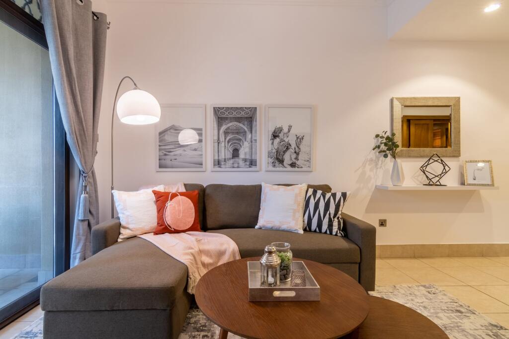 GuestReady - Newly Furnished Apartment In Old Town! - thumb 4