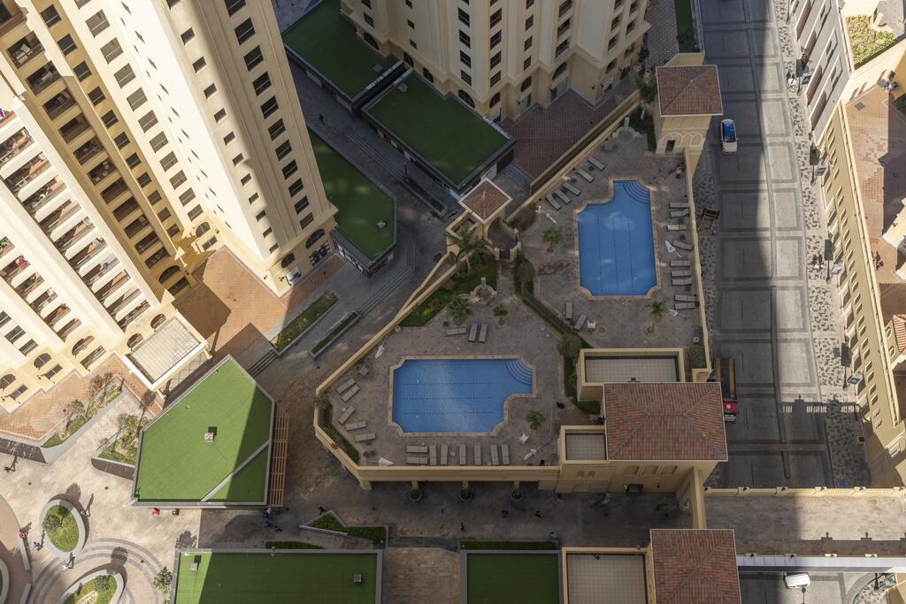 GuestReady - Sleek And Sunny Apartment Right Next To JBR Beach! - thumb 4