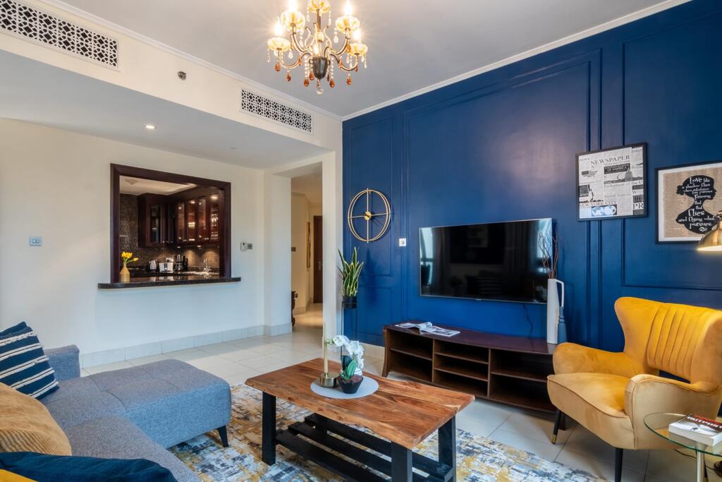 GuestReady Stunning Interiors In Downtown Dubai - thumb 5