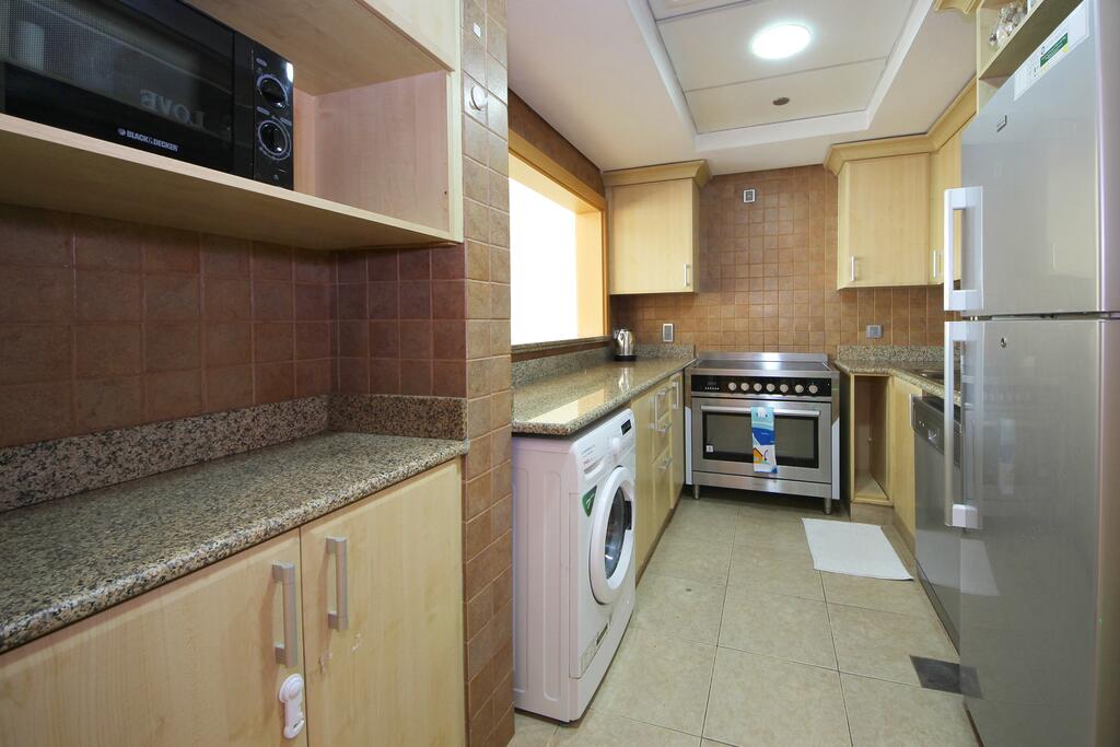 Hometown Apartments - 2 BR Palm Jumeirah Beach Holiday Apartment - thumb 5