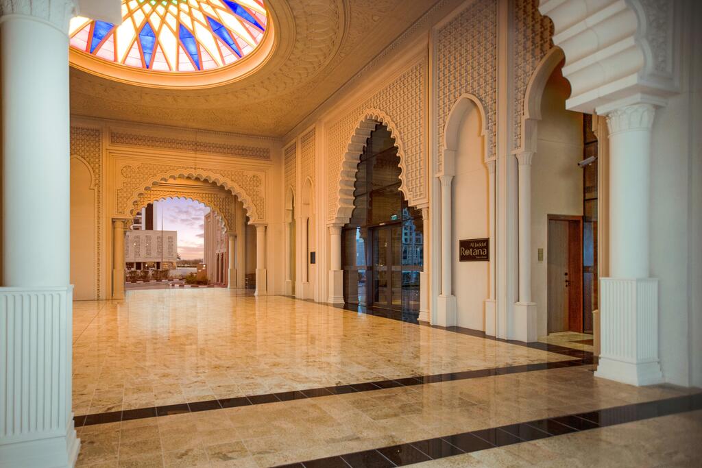 Al Jaddaf Rotana Suite Hotel - thumb 1