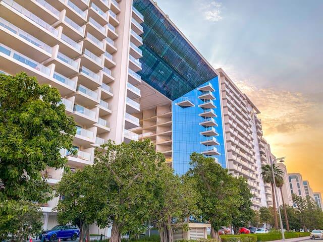 Key View - FIVE Palm - thumb 1