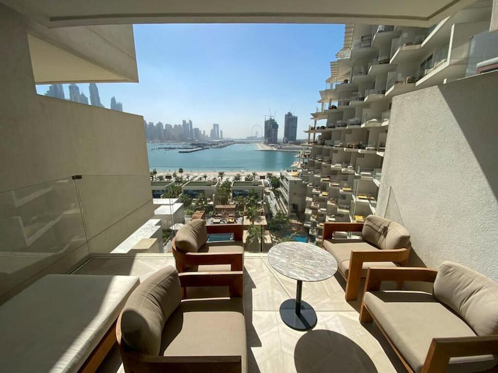 Key View - FIVE Palm - thumb 6