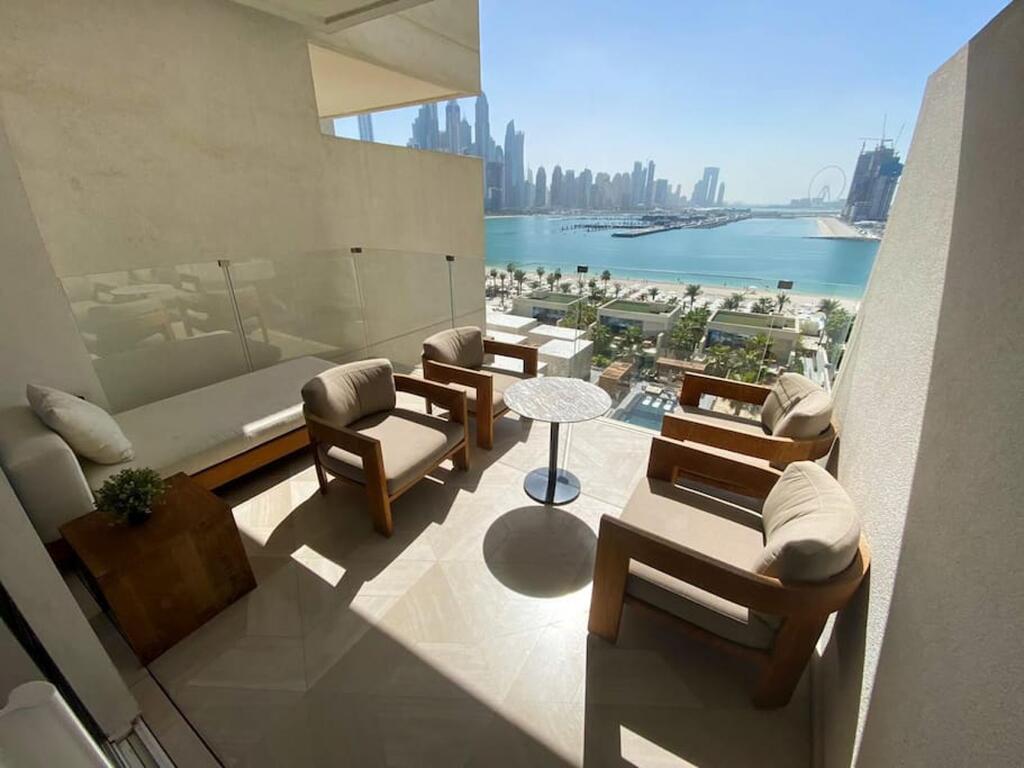 Key View - FIVE Palm - thumb 0