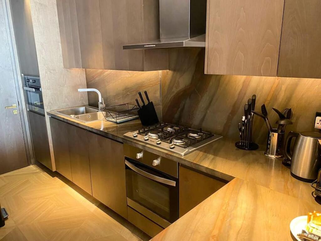 Key View - FIVE Palm - thumb 2