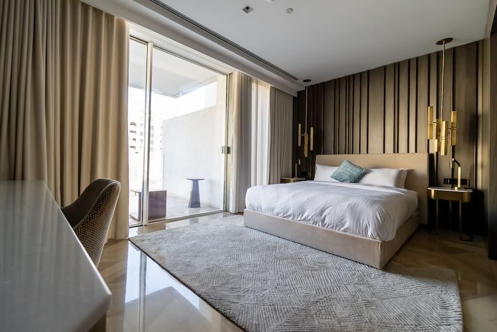 Key View - FIVE Palm - thumb 7