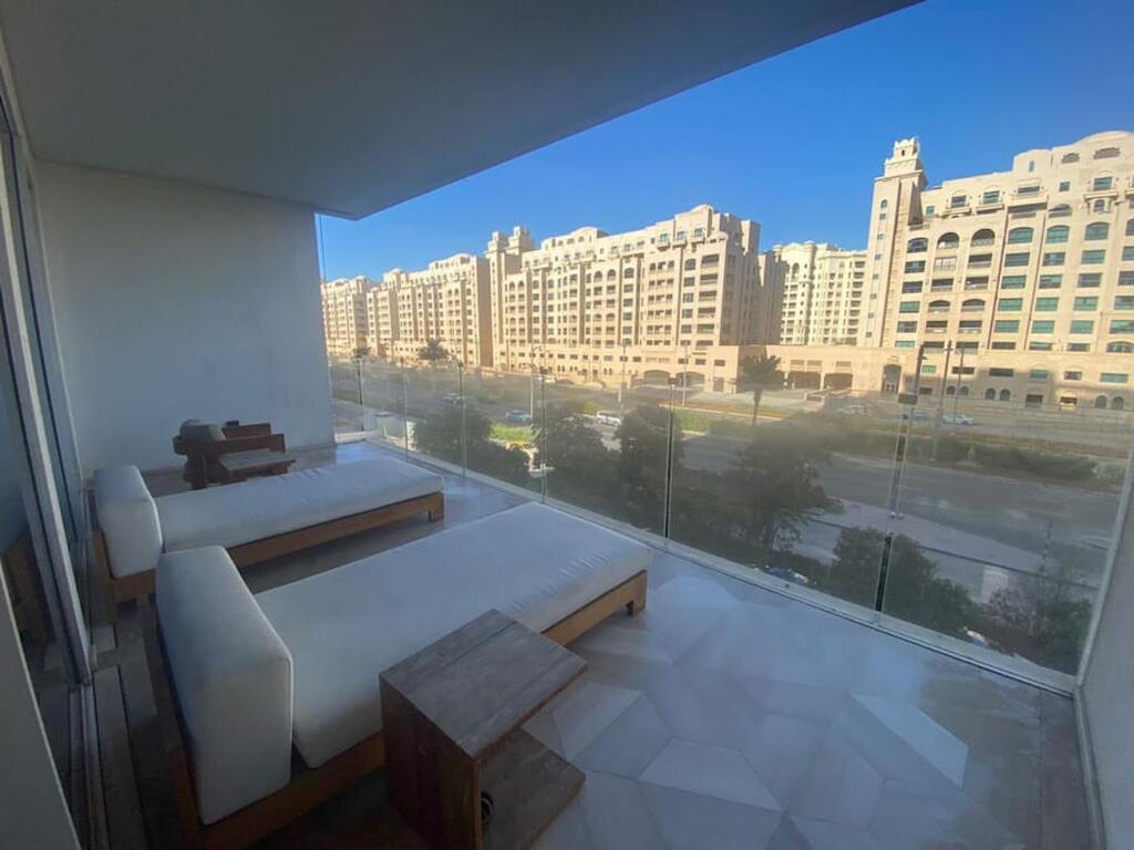 Key View - FIVE Palm - thumb 2