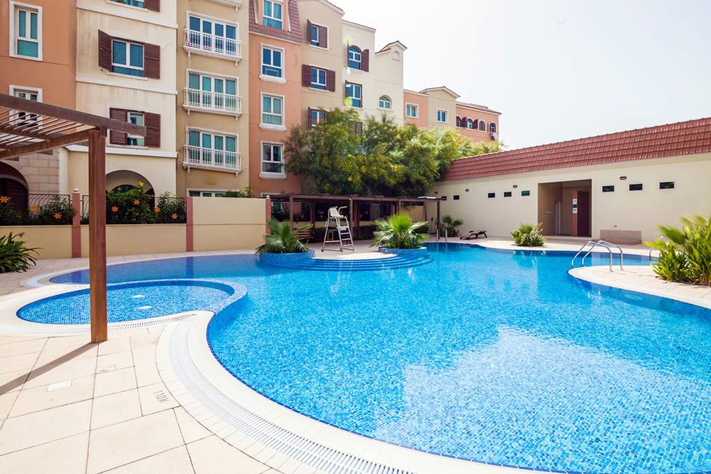 KeyHost - 1BR Discovery Gardens - thumb 3