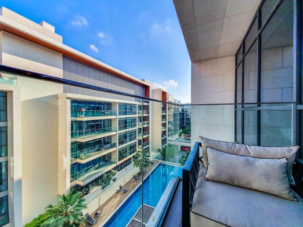 Lavishly Furnished 3-bedroom In City Walk - thumb 3