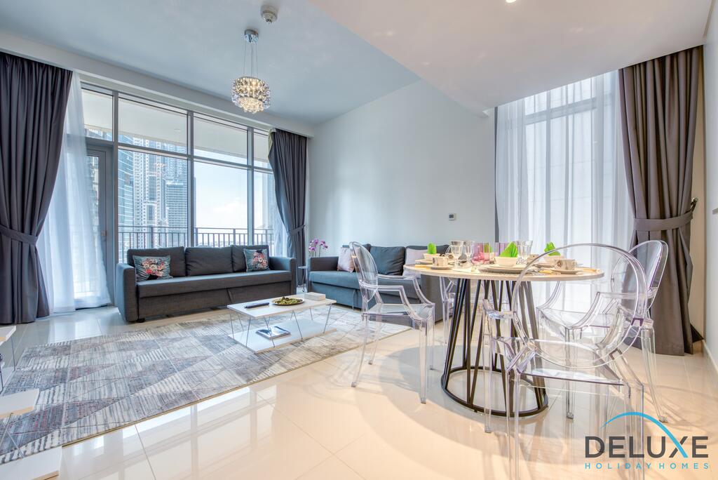 Lovely One Bedroom In Blvd Crescent Tower By Deluxe Holiday Homes - thumb 0