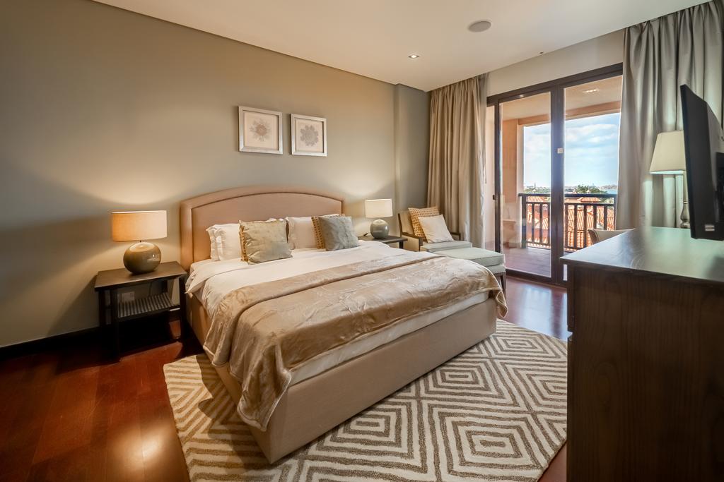 Luton Vacation Homes - Anantara Residence Palm Jumeirah - thumb 1