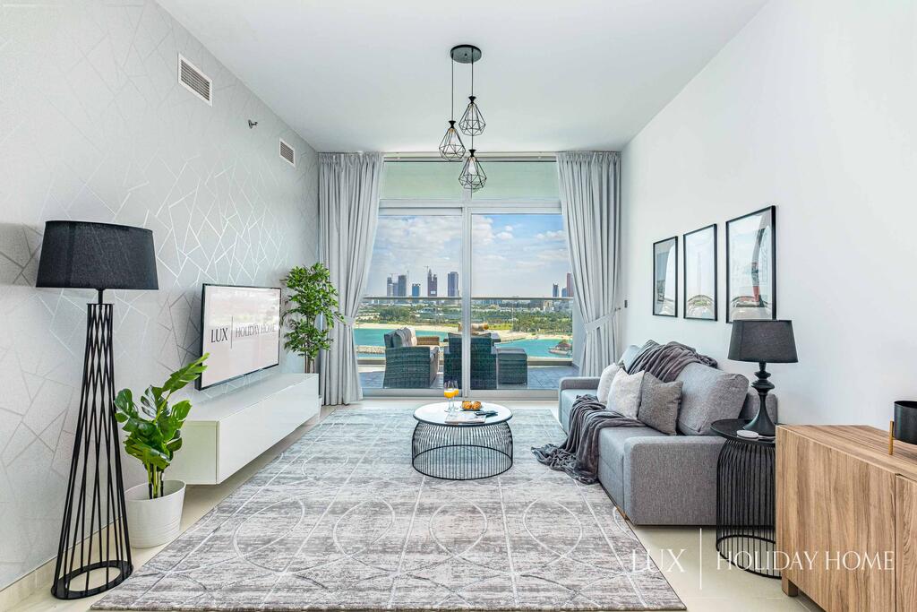 LUX - Opulent Island Suite Burj Khalifa View 1 - thumb 1