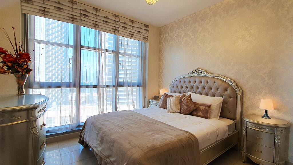 Lux BnB 1BR Apt @ Top Floor Burj & Sea Views Downtown - thumb 5