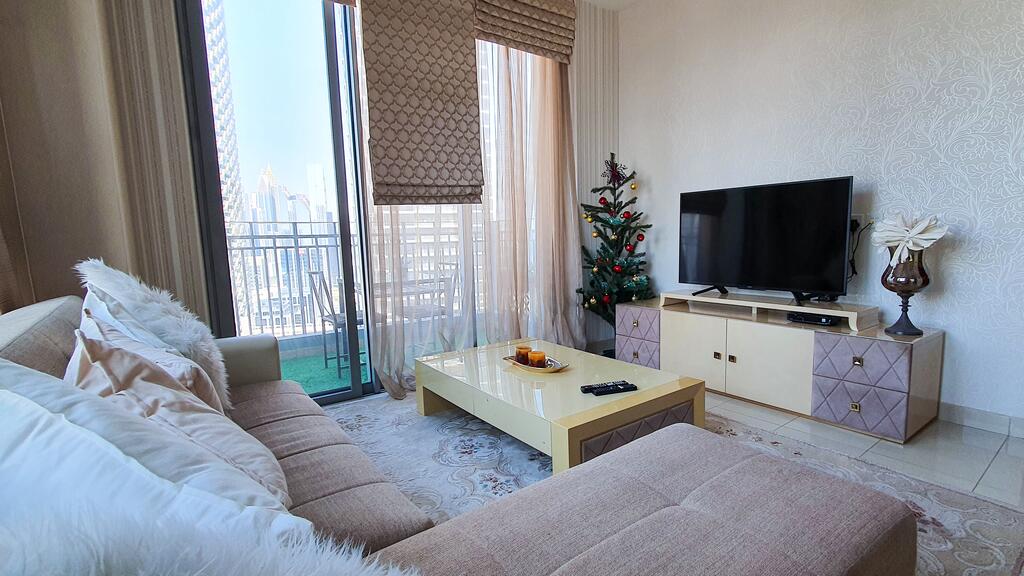Lux BnB 1BR Apt @ Top Floor Burj & Sea Views Downtown - thumb 3