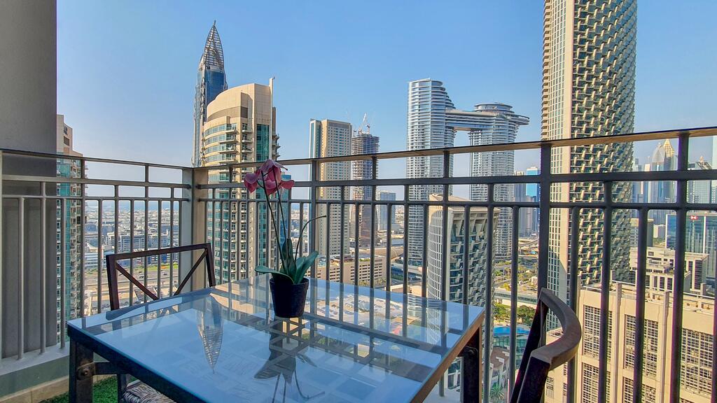 Lux BnB 1BR Apt @ Top Floor Burj & Sea Views Downtown - thumb 0