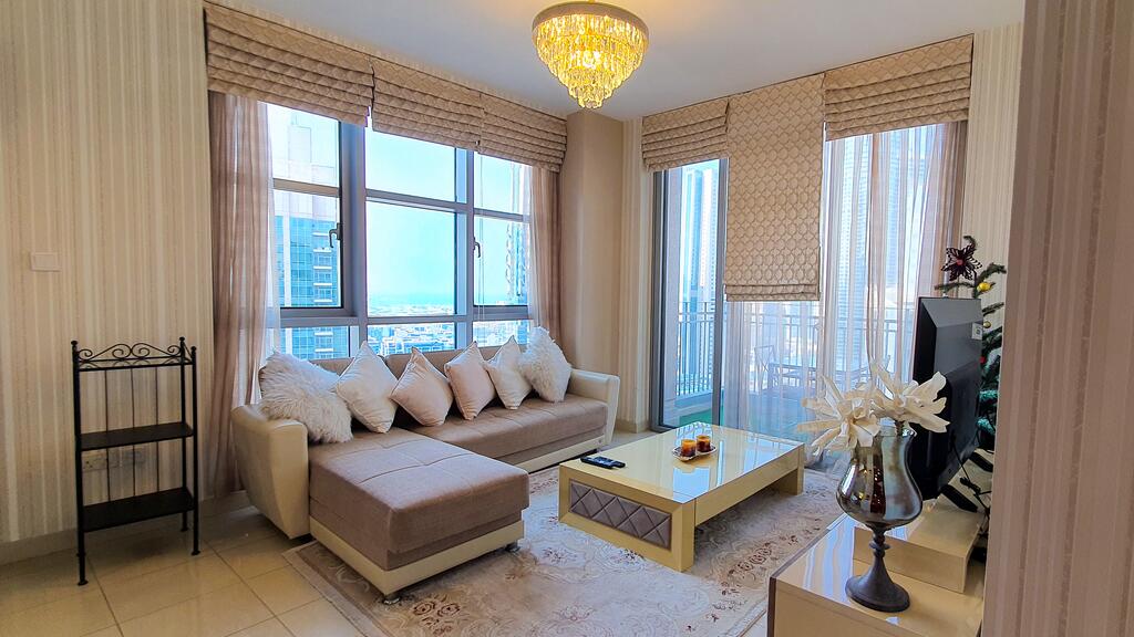 Lux BnB 1BR Apt @ Top Floor Burj & Sea Views Downtown - thumb 2