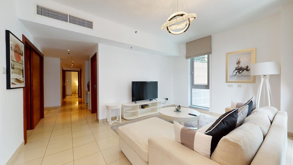 Lux BnB 3BR Downtown Burj Khalifa & Pool Views - thumb 3