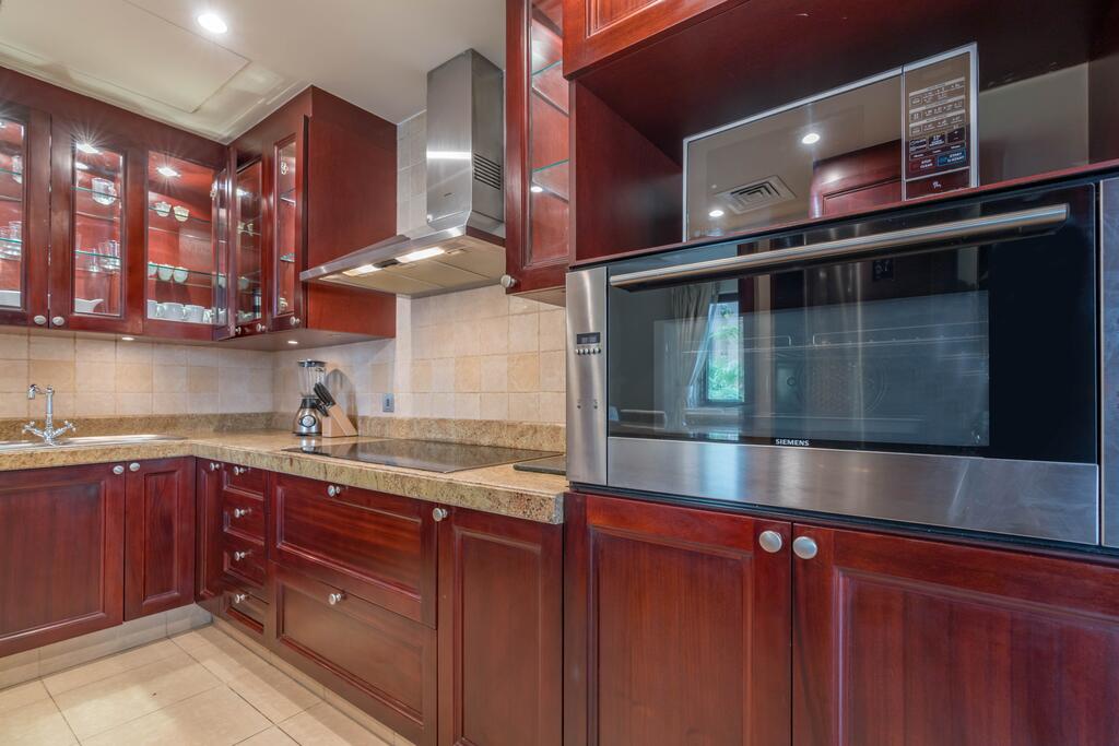 Lux BnB 3BR+Maids Sleeps10 Old Town & BurjViews - thumb 7