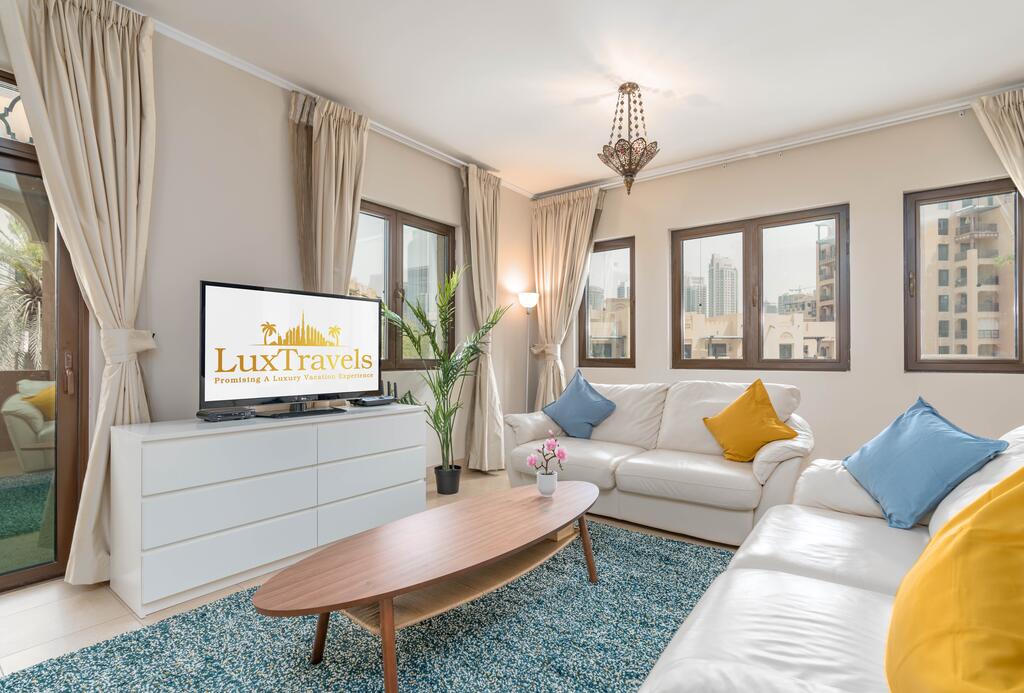 Lux BnB 3BR+Maids Sleeps10 Old Town & BurjViews - thumb 1