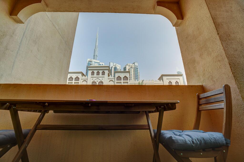 Lux BnB 3BR+Maids Sleeps10 Old Town & BurjViews - thumb 3