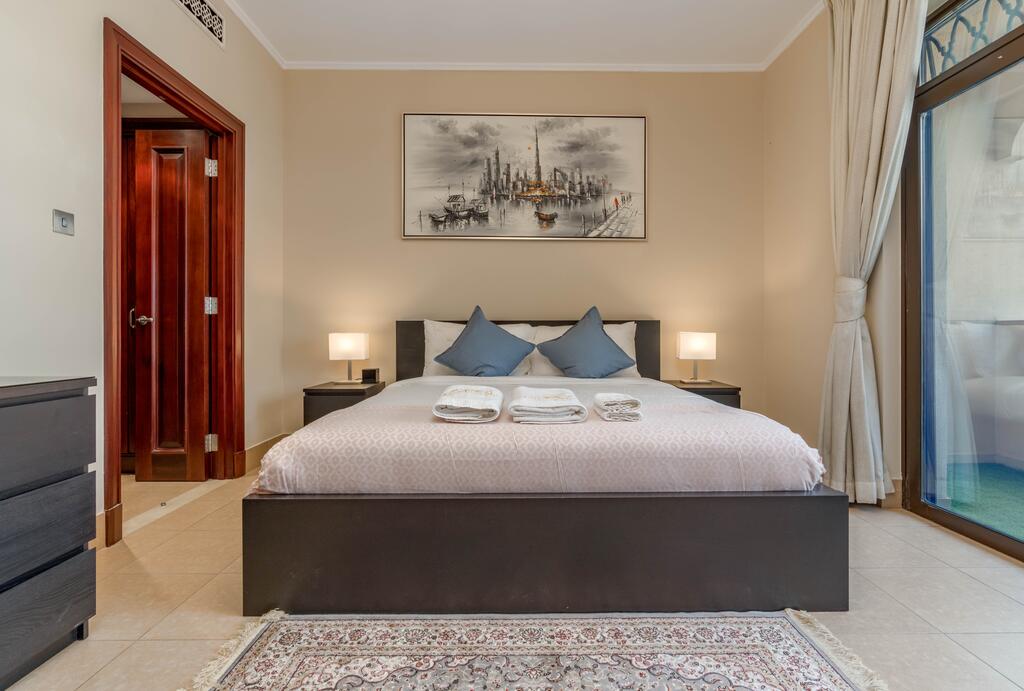 Lux BnB 3BR+Maids Sleeps10 Old Town & BurjViews - thumb 2