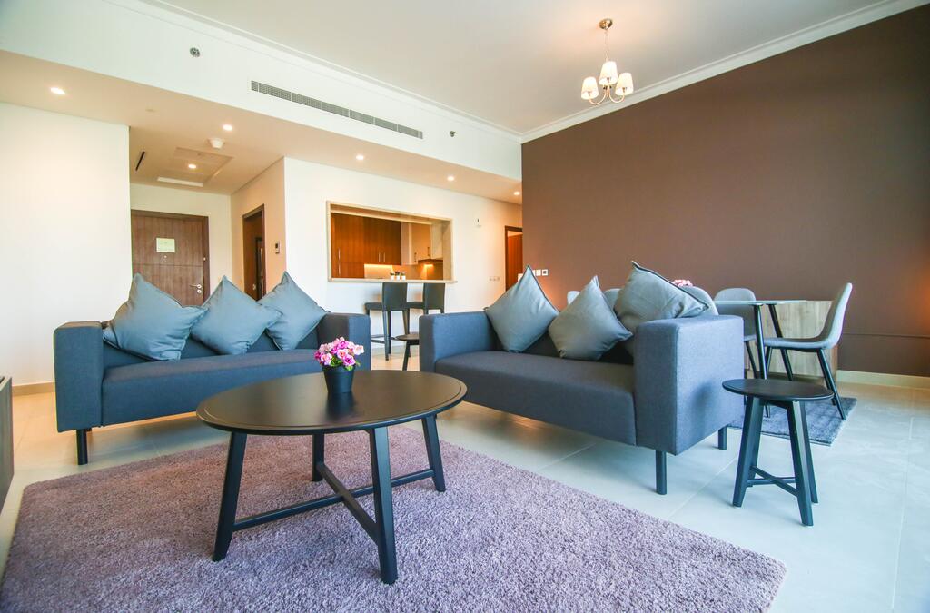 Lux BnB Vida Residences The Hills-3BDR+Maids Golf Course View - thumb 2