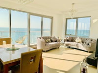 Luxurious 2 bedroom Apartment - Direct Seaview Accommodation Abudhabi