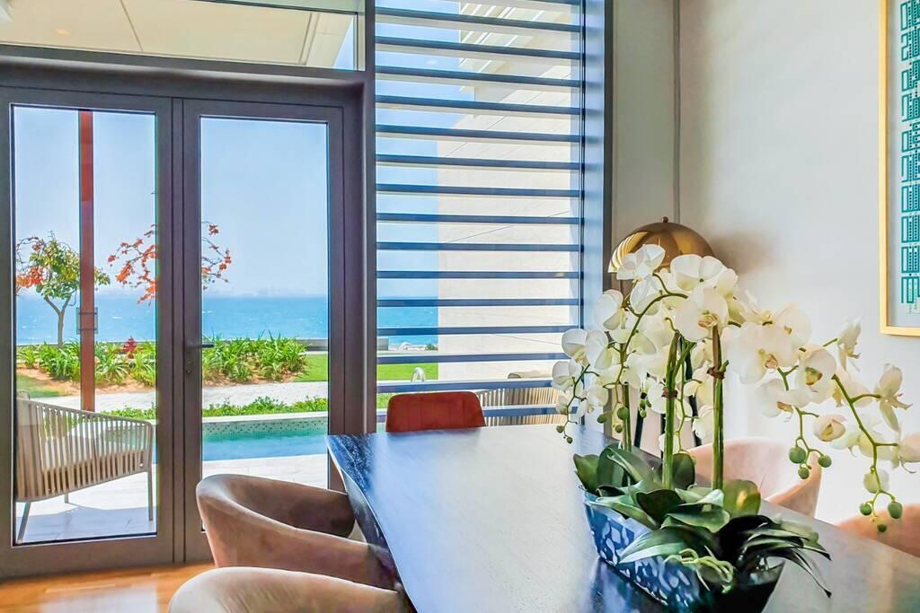 Luxurious 4-Bed Townhouse In Bluewater - thumb 4