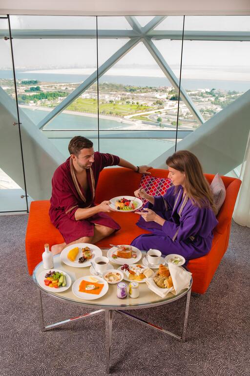 Andaz Capital Gate Abu Dhabi - A Concept By Hyatt - thumb 5