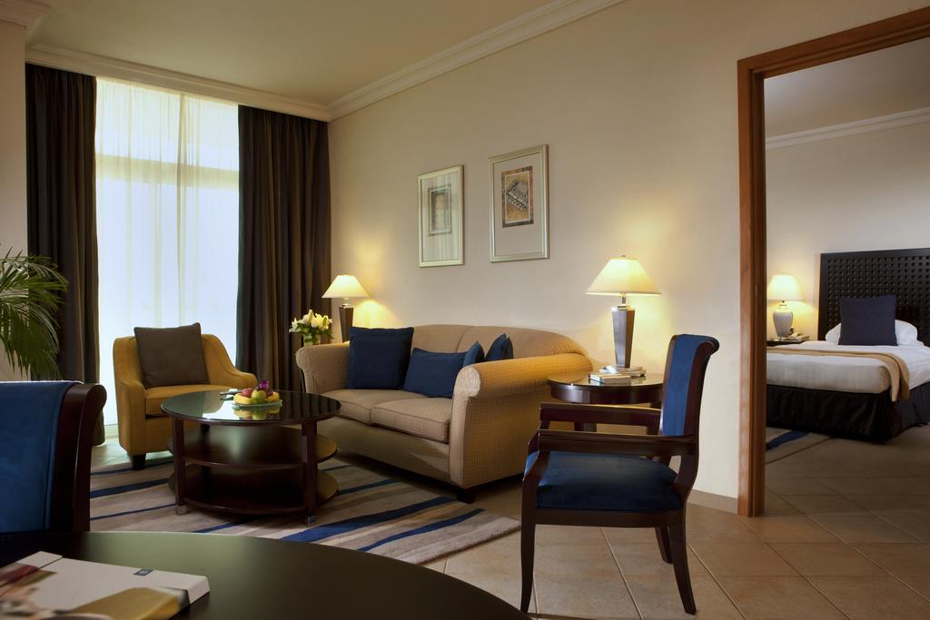 Beach Rotana â€“ All Suites - thumb 3