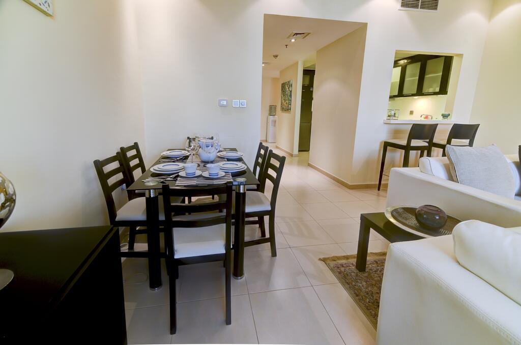 Beautiful And Bright 3BR Entire Apartment With Full View Of Marina And Beach - thumb 4