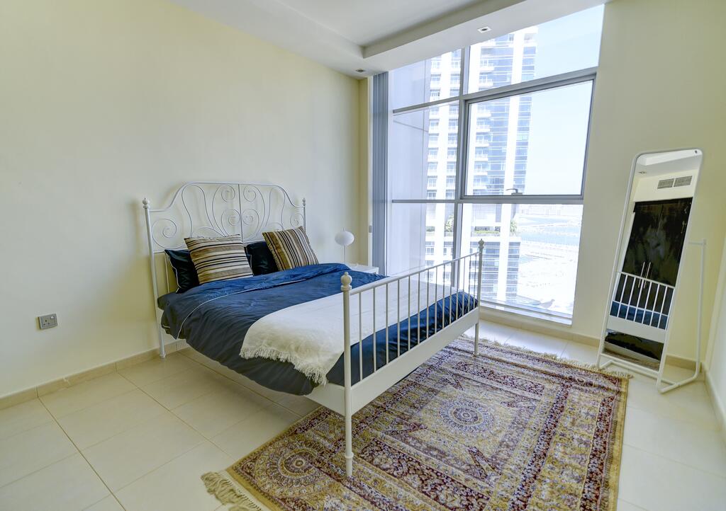 Beautiful And Bright 3BR Entire Apartment With Full View Of Marina And Beach - thumb 2