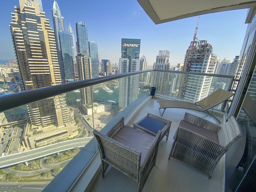 Beautiful And Bright 3BR Entire Apartment With Full View Of Marina And Beach - thumb 1