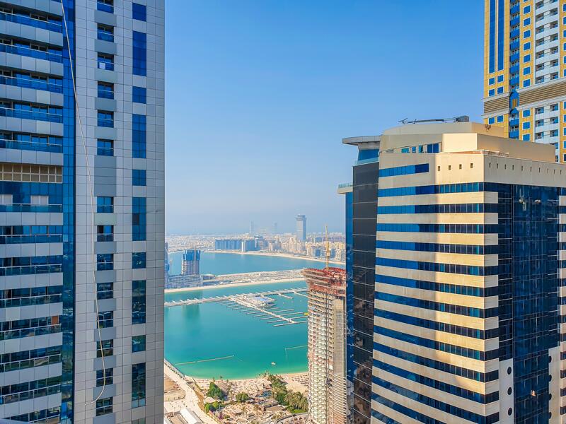 Castle Plaza- Comfortable 2 Bedroom Partial Sea View - thumb 1