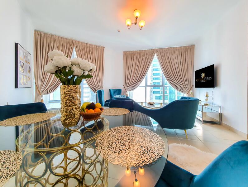 Castle Plaza- Comfortable 2 Bedroom Partial Sea View - thumb 3