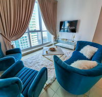 Castle Plaza- Comfortable 2 Bedroom Partial Sea View - Accommodation Abudhabi