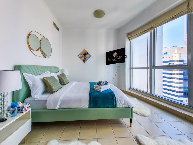 Castle Plaza- Comfortable 2 Bedroom Partial Sea View - thumb 5