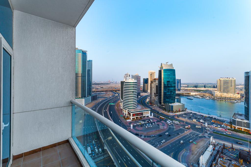 City Nights - 2B Burj Al Nujoom Tower - thumb 6