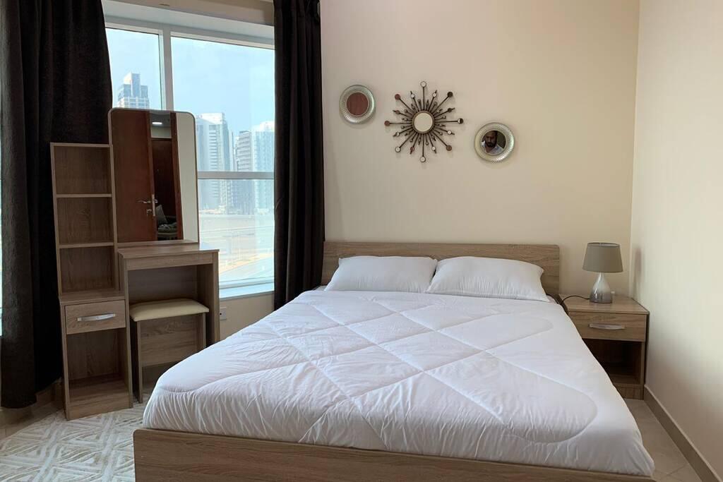 Cozy 2BHK Near To DMCC Metro Station -505 - thumb 2