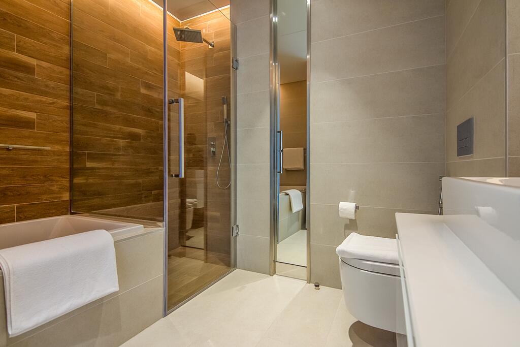 Cozy And Contemporary Apartment In Bluewaters Island - thumb 3