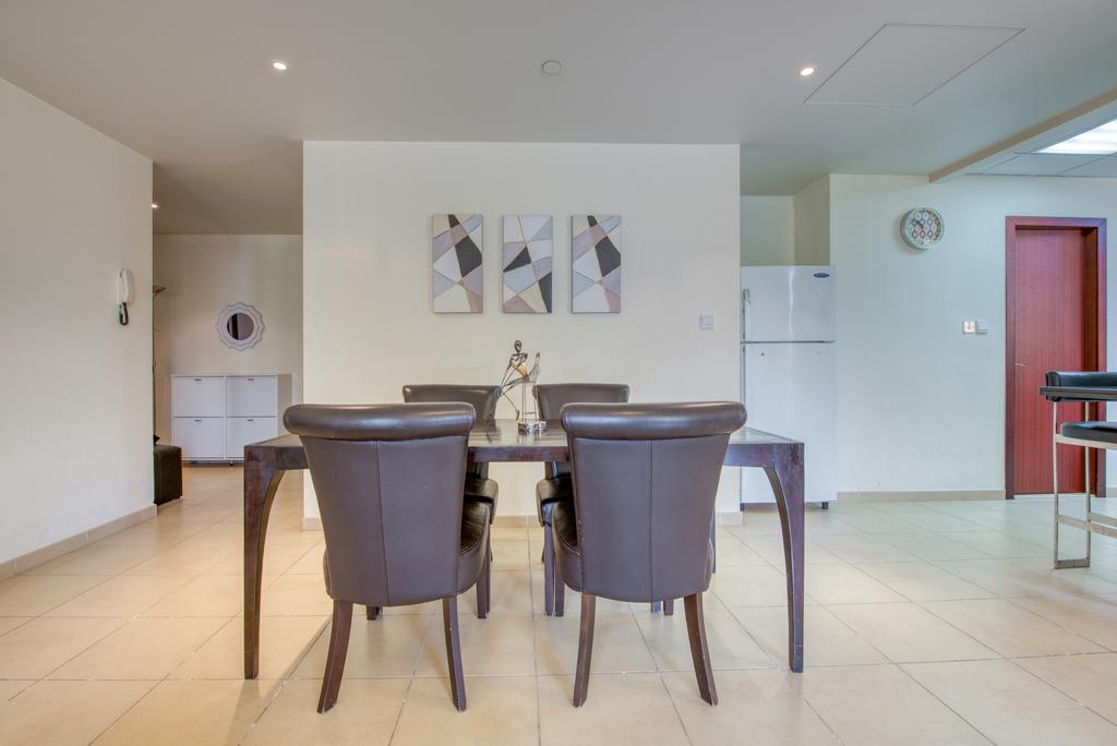 Cozy Beachfront Apartment In JBR By Deluxe Holiday Homes - thumb 5