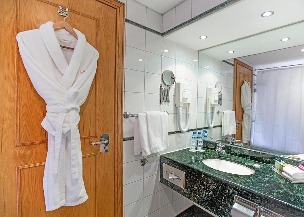 Crowne Plaza Dubai, An IHG Hotel - thumb 5