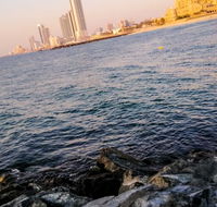 Delightful Retreat With Pool Close To The Beach - Accommodation Abudhabi